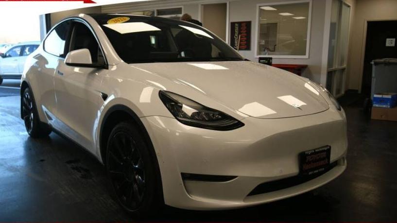 TESLA MODEL Y 2022 7SAYGDEE2NF364443 image